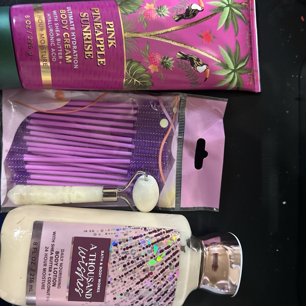 Bath & Body Works Pink Pineapple Sunrise Body Cream with Purple Accents